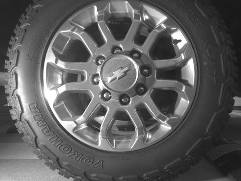 Used 2024 Chevrolet Silverado 2500 LTZ w/ LTZ Convenience Package AWD/4WD image 14