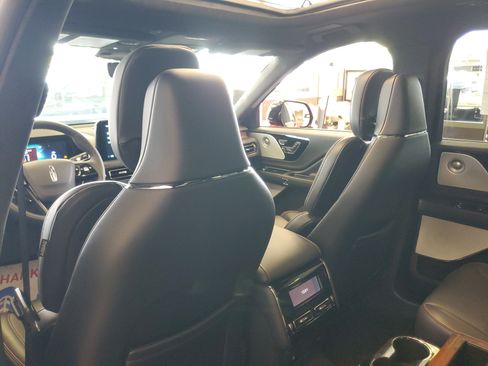 New 2026 Lincoln Aviator Black Label w/ Black Label Special Edition AWD/4WD image 24