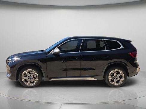 Used 2024 BMW X1 xDrive28i w/ Technology Package AWD/4WD image 3
