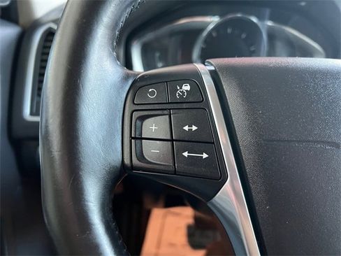 Used 2016 Volvo XC60 T5 Platinum w/ Climate Package image 19