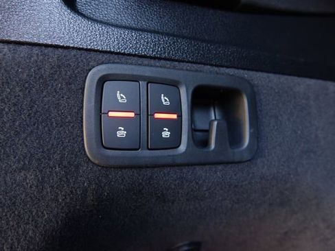 Used 2018 Audi Q7 3.0T Prestige w/ Prestige Package image 32