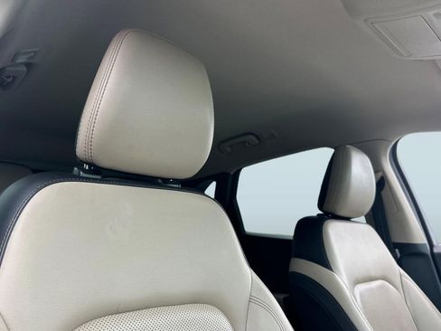 Used 2020 Ford Escape SEL image 26