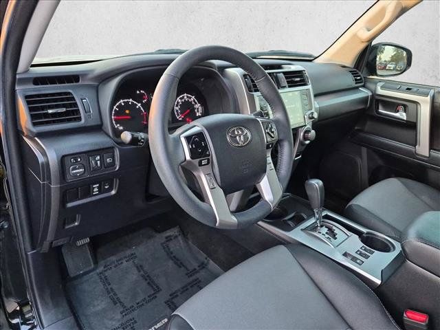 Used 2022 Toyota 4Runner SR5 Premium w/ Moonroof Package RWD image 7