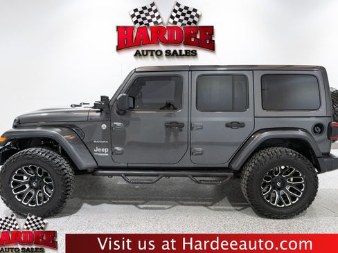 Used 2018 Jeep Wrangler Unlimited Sahara w/ Safety Group AWD/4WD image 1
