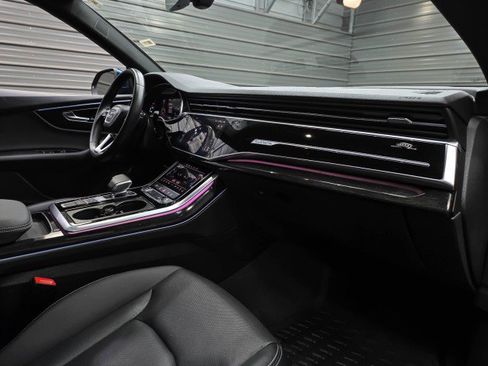 Used 2021 Audi Q8 Premium Plus AWD/4WD image 14