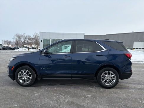 Used 2023 Chevrolet Equinox LT image 4