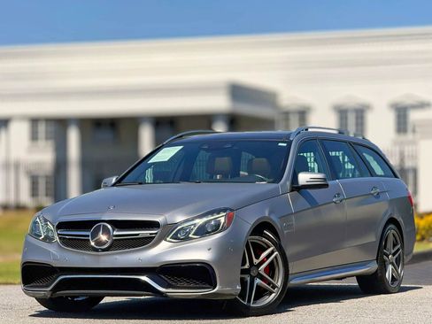 Used 2015 Mercedes-Benz E 63 AMG S-Model w/ Driver Assistance Package image 2