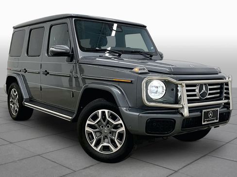 Used 2025 Mercedes-Benz G 550 image 3
