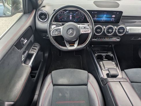 Used 2021 Mercedes-Benz GLB 250 image 18