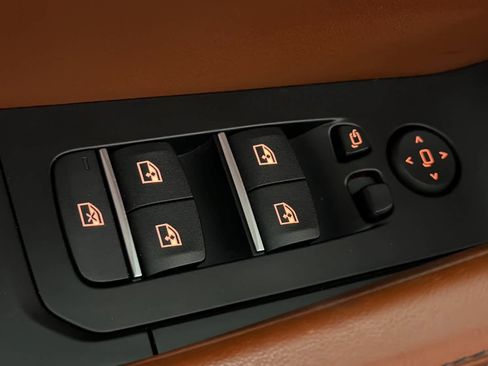 Used 2023 BMW X6 xDrive40i w/ M Sport Package image 13