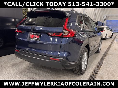 Used 2025 Honda CR-V EX-L image 3