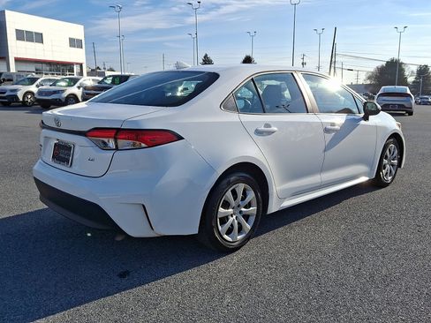 Used 2023 Toyota Corolla LE image 7