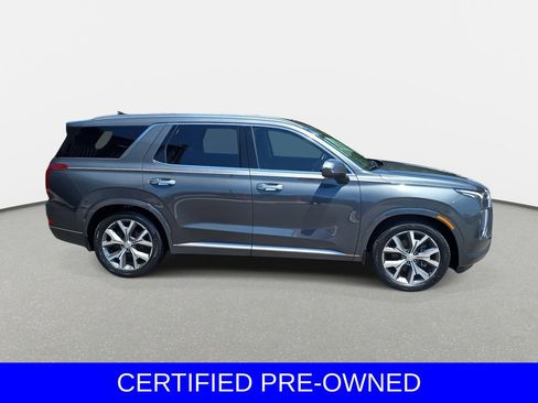 Used 2022 Hyundai Palisade Limited w/ Winter Package FWD image 4