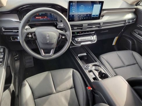 New 2026 Lincoln Corsair Reserve w/ Towing Package image 35