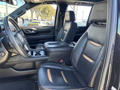 Used 2023 GMC Yukon AT4 w/ AT4 Premium Package image 22
