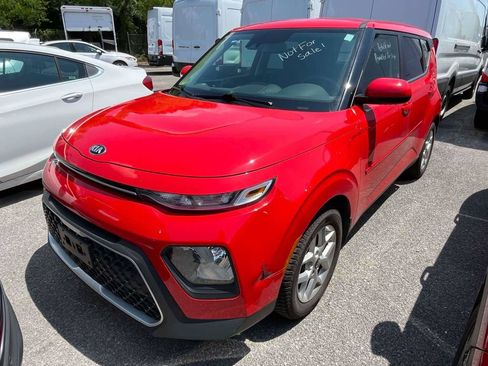 Used 2020 Kia Soul S FWD image 4