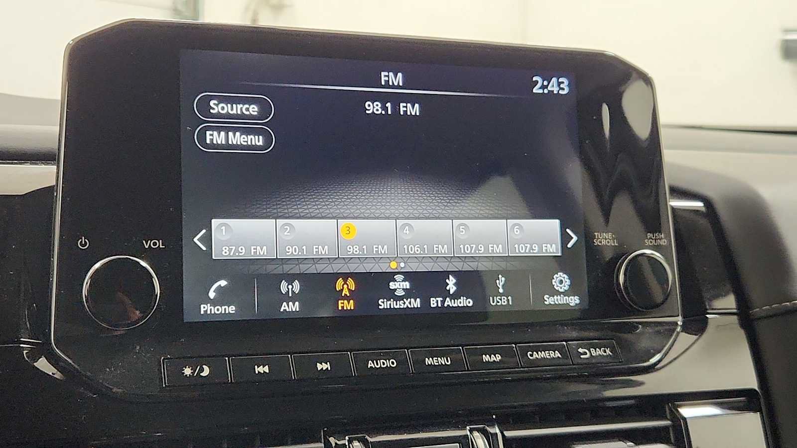 Used 2024 Nissan Pathfinder SL w/ Cargo Package AWD/4WD image 18