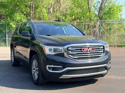 Used 2017 GMC Acadia SLE AWD/4WD image 3
