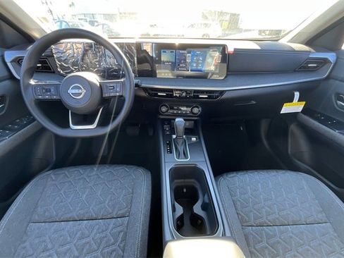 New 2026 Nissan Kicks SV image 5