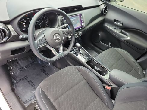 Used 2024 Nissan Kicks SV FWD image 20