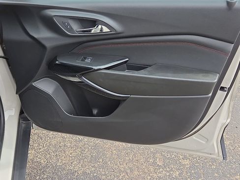 Used 2026 Chevrolet Trax RS w/ Sunroof Package FWD image 14