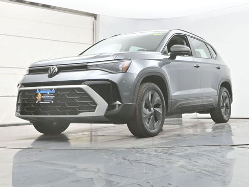Used 2025 Volkswagen Taos S FWD image 24