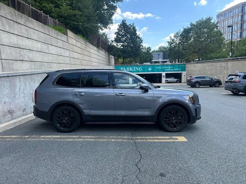 Certified 2022 Kia Telluride SX w/ SX Prestige Package AWD/4WD image 5