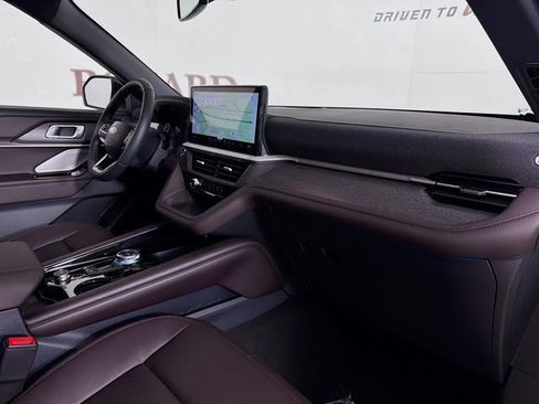 New 2026 Ford Explorer Platinum image 37