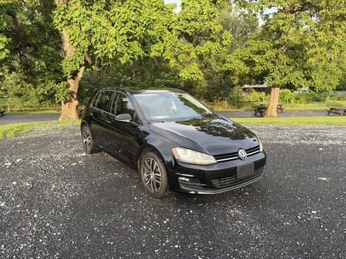 Used 2015 Volkswagen Golf SE w/ Lighting Package FWD image 3