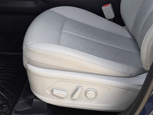 New 2025 Kia Sorento S w/ Panoramic Sunroof Package image 19