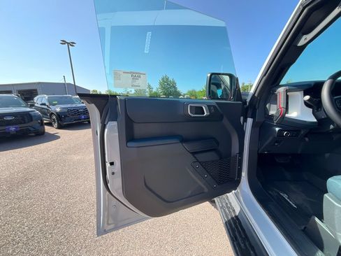 New 2026 Ford Bronco Heritage Edition AWD/4WD image 29