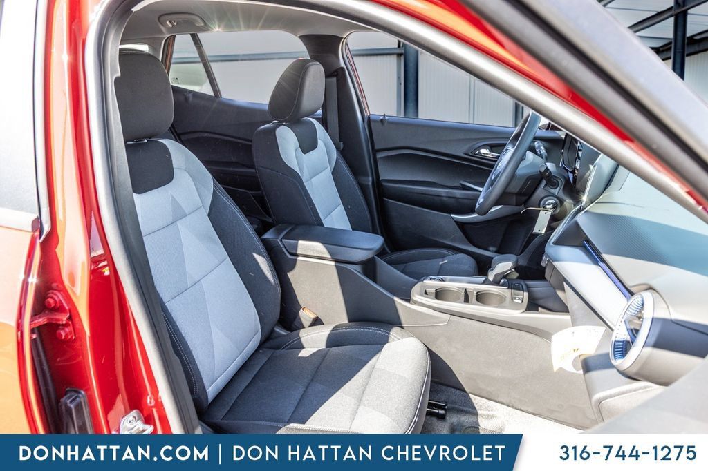 New 2026 Chevrolet Trax LS FWD image 20