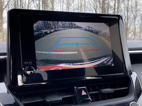 Used 2023 Toyota Corolla LE image 27