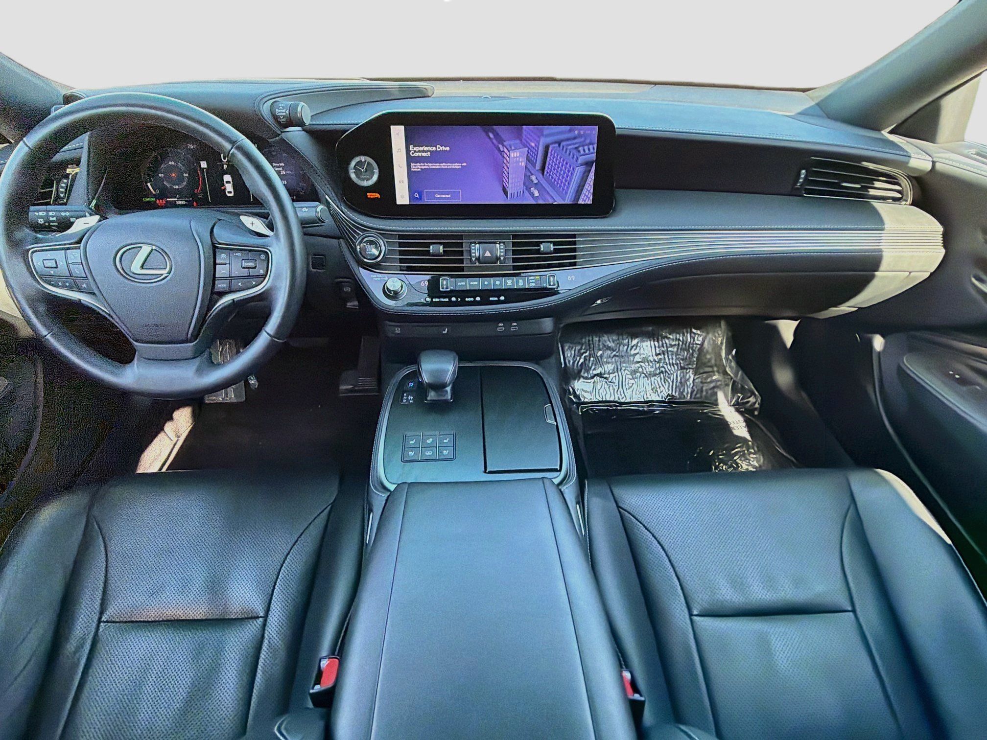 Used 2024 Lexus LS 500 RWD image 16