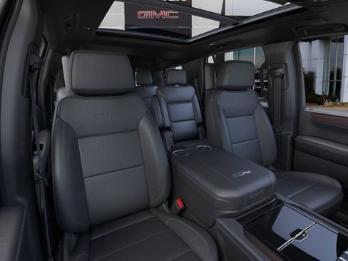 New 2026 GMC Yukon Denali w/ Denali Reserve Package AWD/4WD image 16