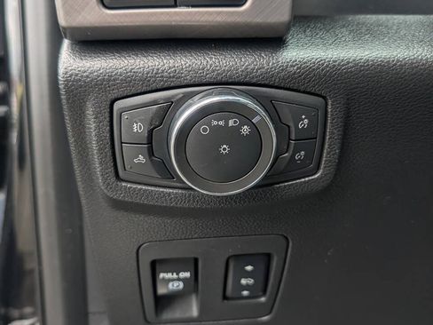 Used 2018 Ford F150 Limited AWD/4WD image 27