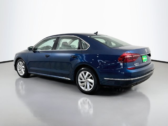 Used 2018 Volkswagen Passat 2.0T SE FWD image 7