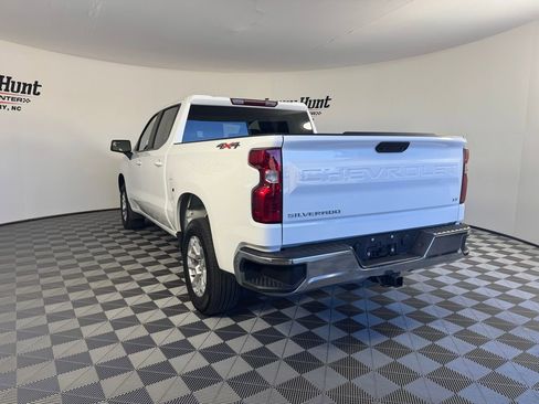 Used 2023 Chevrolet Silverado 1500 LT image 10