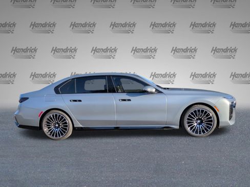 Certified 2025 BMW 760i xDrive w/ Executive Package image 11