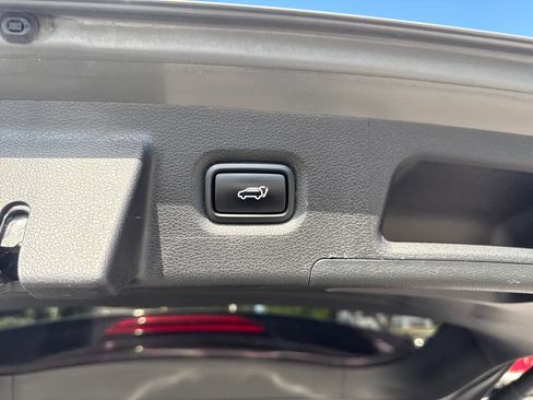 Used 2021 Hyundai Santa Fe SEL w/ Convenience + Premium Package AWD/4WD image 36