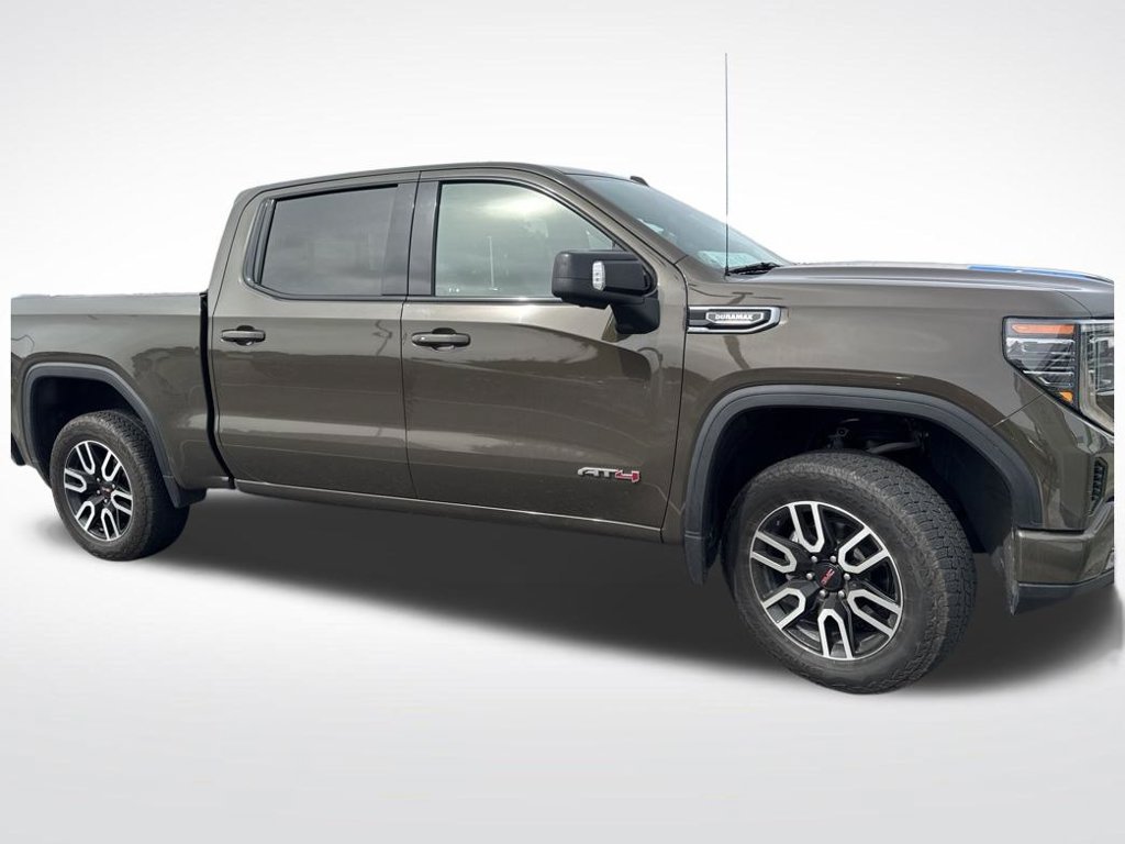 Used 2023 GMC Sierra 1500 AT4 w/ AT4 Preferred Package AWD/4WD image 3
