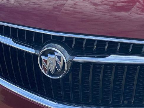 Used 2021 Buick Enclave Essence image 26