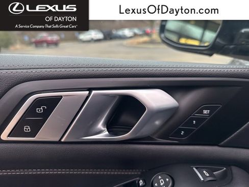 Used 2023 BMW X5 xDrive40i w/ Parking Assistance Package image 12