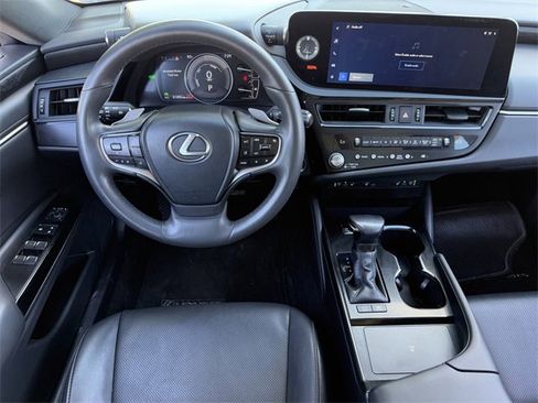 Used 2023 Lexus ES 300h w/ Premium Package image 11