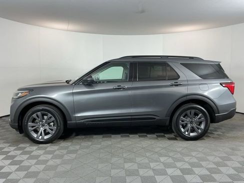 New 2026 Ford Explorer Active w/ Active Comfort Package image 8