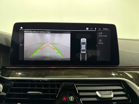 Certified 2023 BMW 530i xDrive w/ Convenience Package AWD/4WD image 34