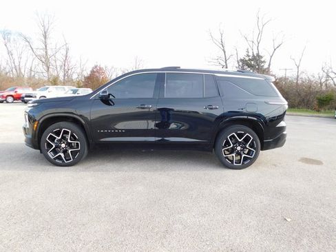 Used 2025 Chevrolet Traverse High Country w/ LPO, Floor Liner Package image 6