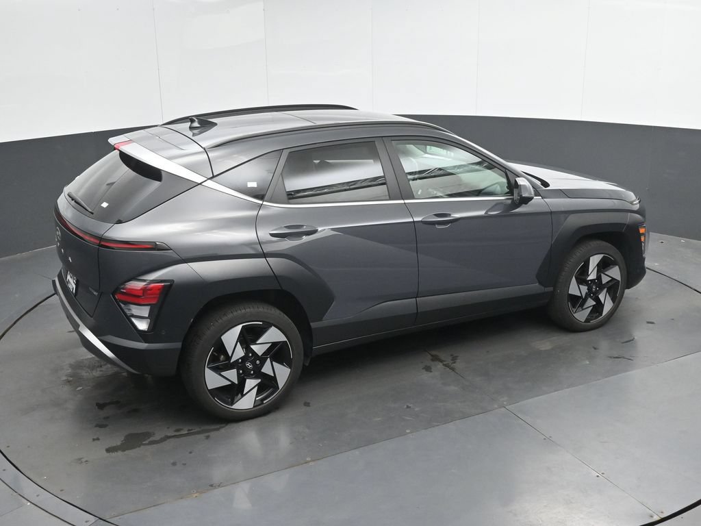 Certified 2025 Hyundai Kona Limited AWD/4WD image 30