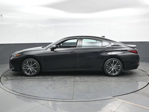 Used 2023 Lexus ES 350 w/ Premium Package FWD image 8