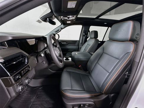 New 2026 GMC Yukon AT4 w/ AT4 Premium Package AWD/4WD image 16